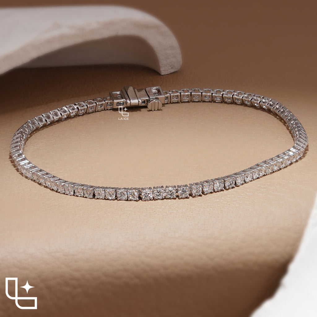 Round Cut Tennis Bracelet with Classic Link Design, 3 CT Diamonds, 5 g Metal