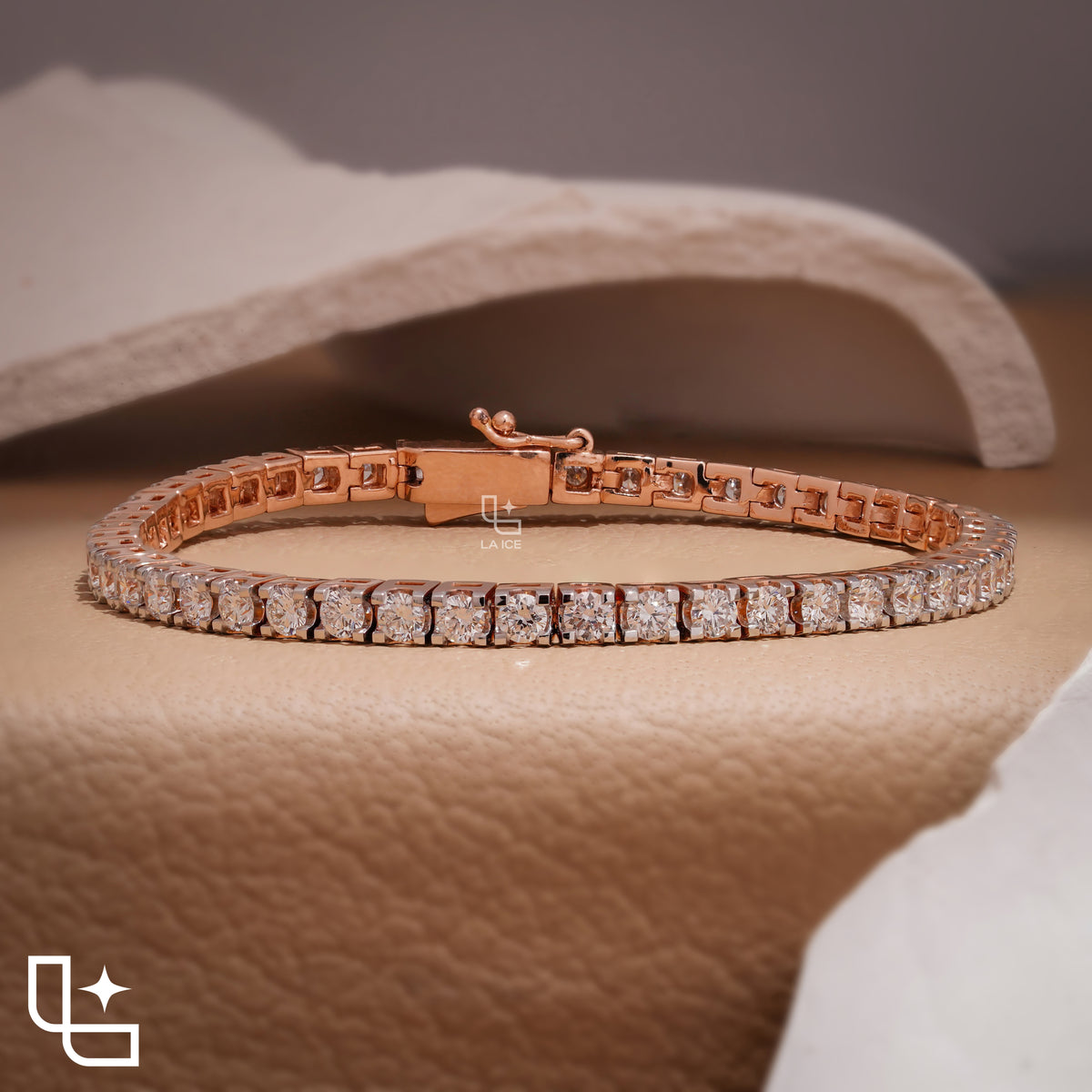 Emerald Cut Tennis Bracelet with Classic Diamond Links, 10 CT Diamond Weight, 14 g Metal Weight