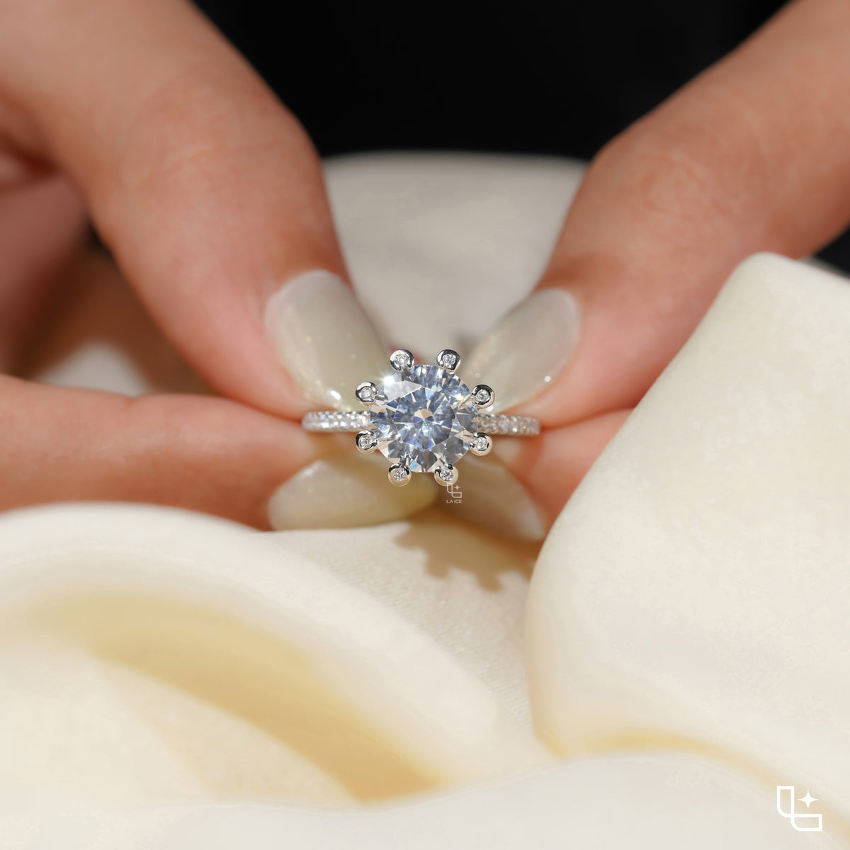 Round Halo Diamond Engagement Ring with Pavé Band