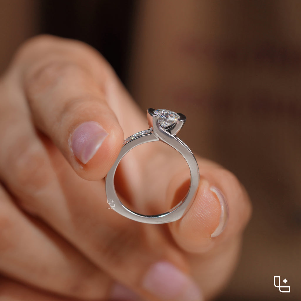 Round Cut Sculptural Solitaire Ring with Pavé Accents, 1.35 CT Total Diamond Weight