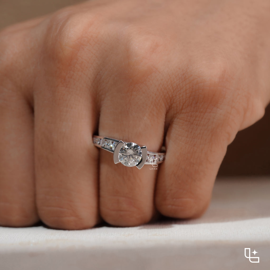 Round Cut Sculptural Solitaire Ring with Pavé Accents, 1.35 CT Total Diamond Weight