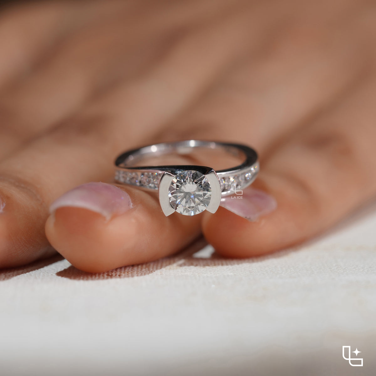 Round Cut Sculptural Solitaire Ring with Pavé Accents, 1.35 CT Total Diamond Weight