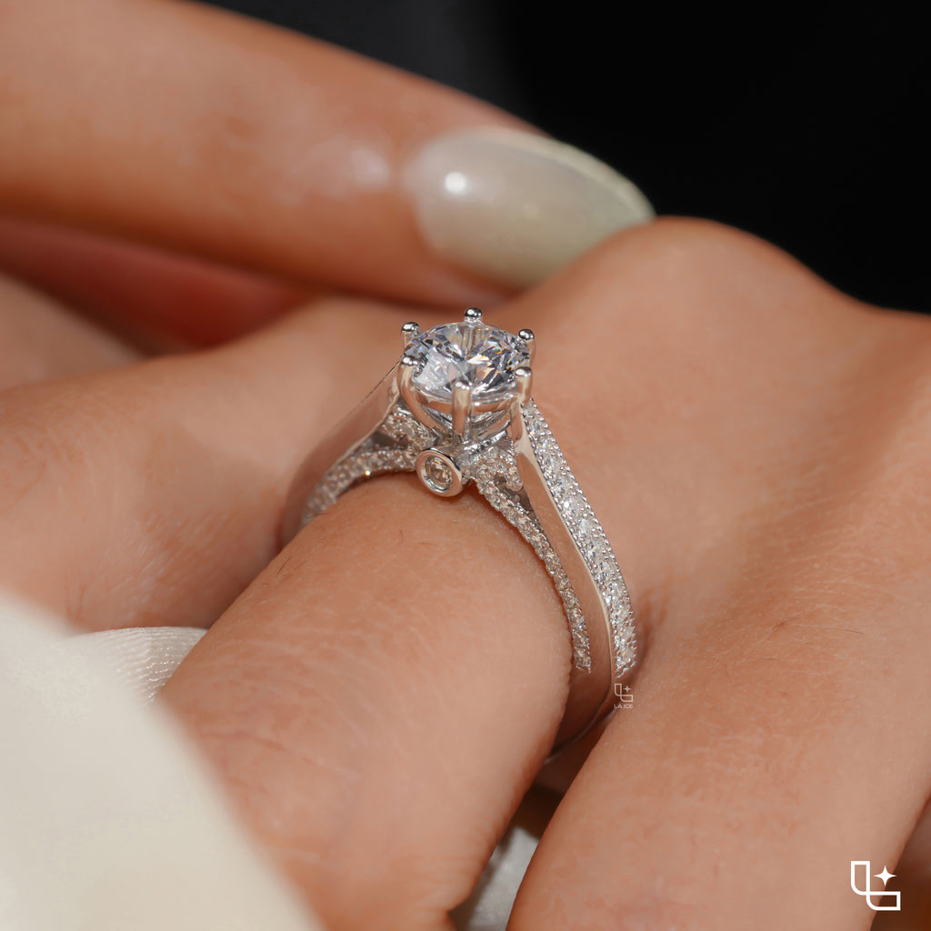 Round Cut Pavé Engagement Ring with Sparkling Band