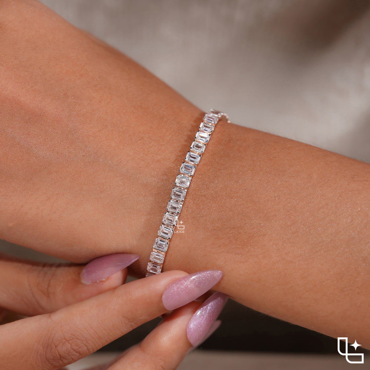Emerald Cut Tennis Bracelet with Classic Diamond Links, 12 CT Diamond Weight, 16 g Metal Weight