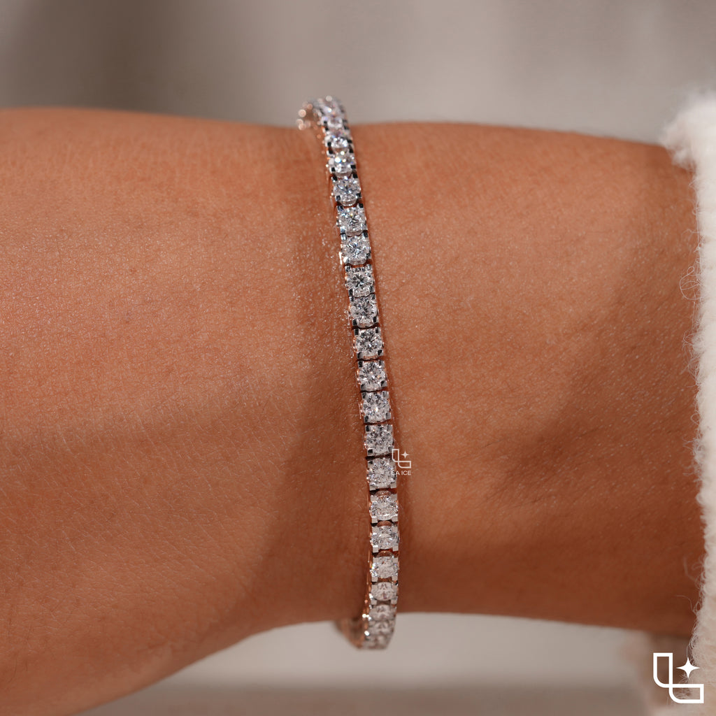Emerald Cut Tennis Bracelet with Classic Diamond Links, 10 CT Diamond Weight, 14 g Metal Weight