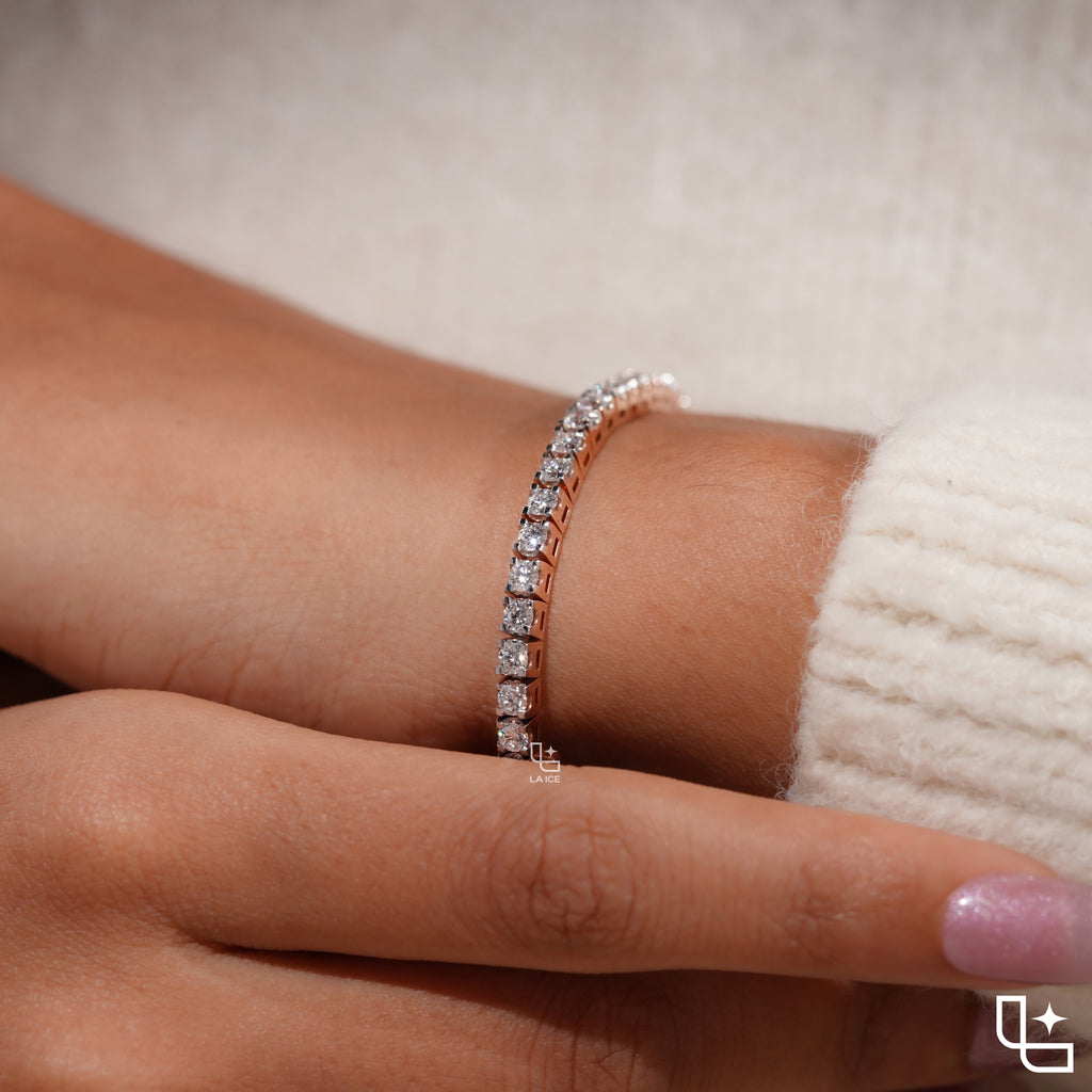 Emerald Cut Tennis Bracelet with Classic Diamond Links, 10 CT Diamond Weight, 14 g Metal Weight