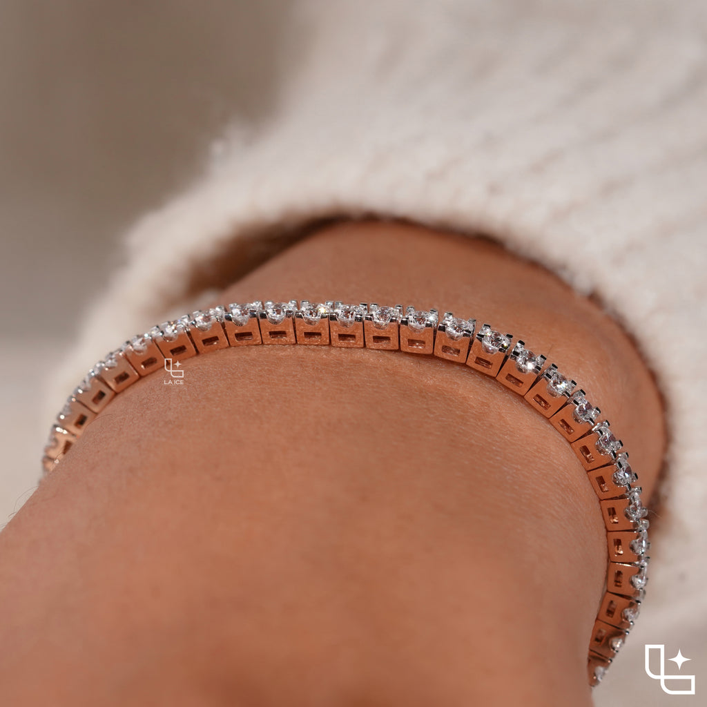Emerald Cut Tennis Bracelet with Classic Diamond Links, 10 CT Diamond Weight, 14 g Metal Weight