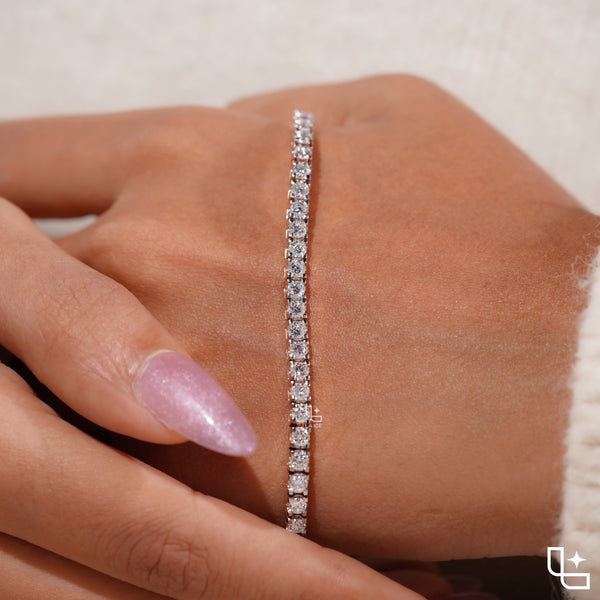 Emerald Cut Tennis Bracelet with Classic Diamond Links, 10 CT Diamond Weight, 14 g Metal Weight