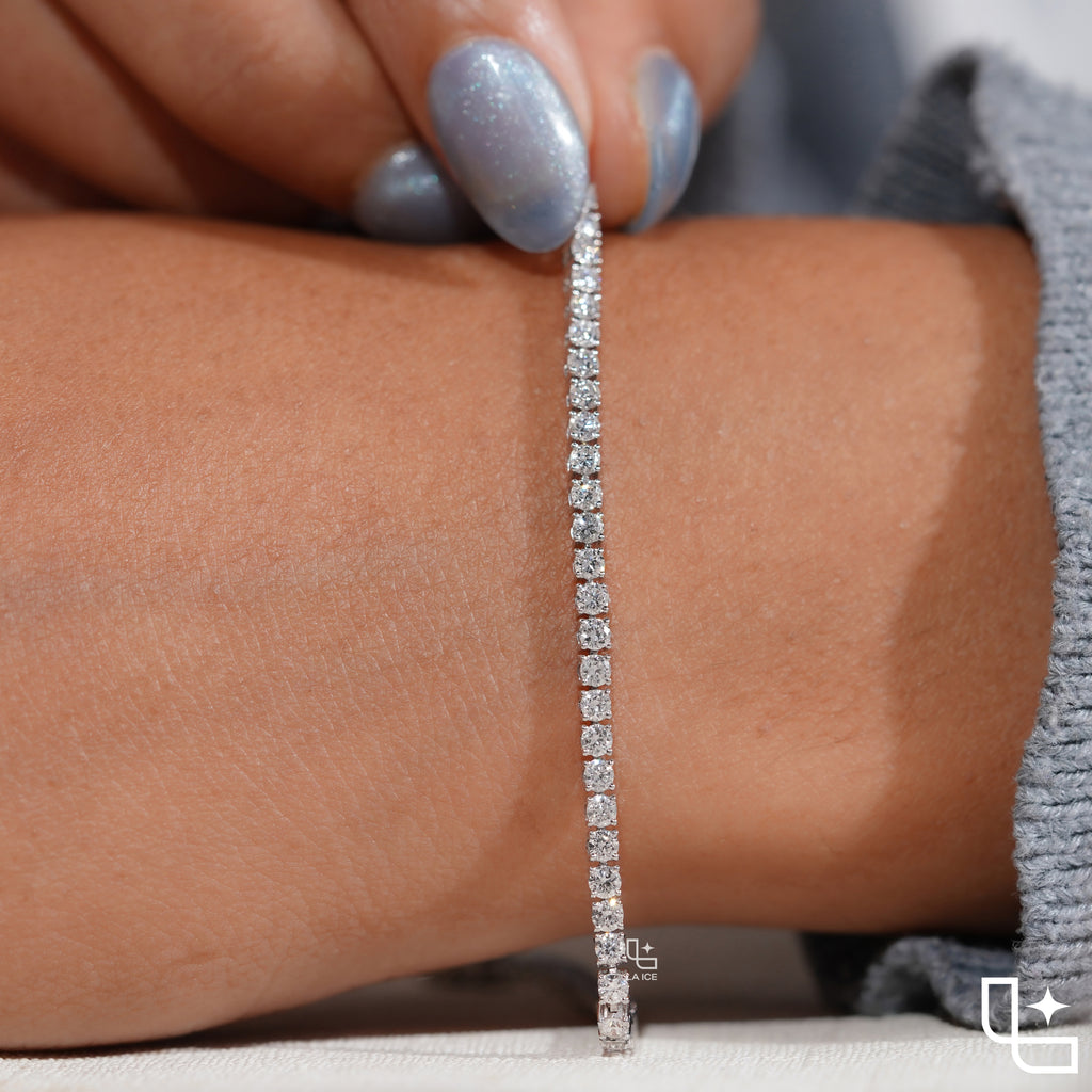 Round Cut Tennis Bracelet with Classic Link Design, 3 CT Diamonds, 5 g Metal