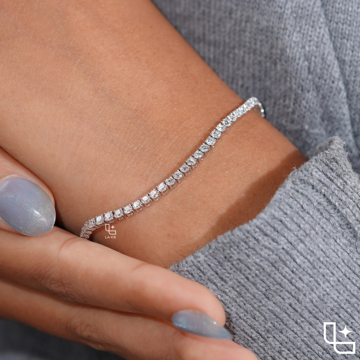Round Cut Tennis Bracelet with Classic Link Design, 3 CT Diamonds, 5 g Metal