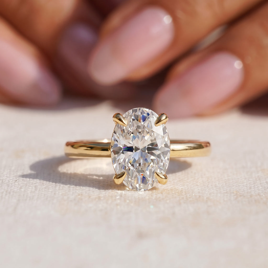 Oval Cut Solitaire Engagement Ring, Classic Four-Prong Setting, 1.00 CT Diamond