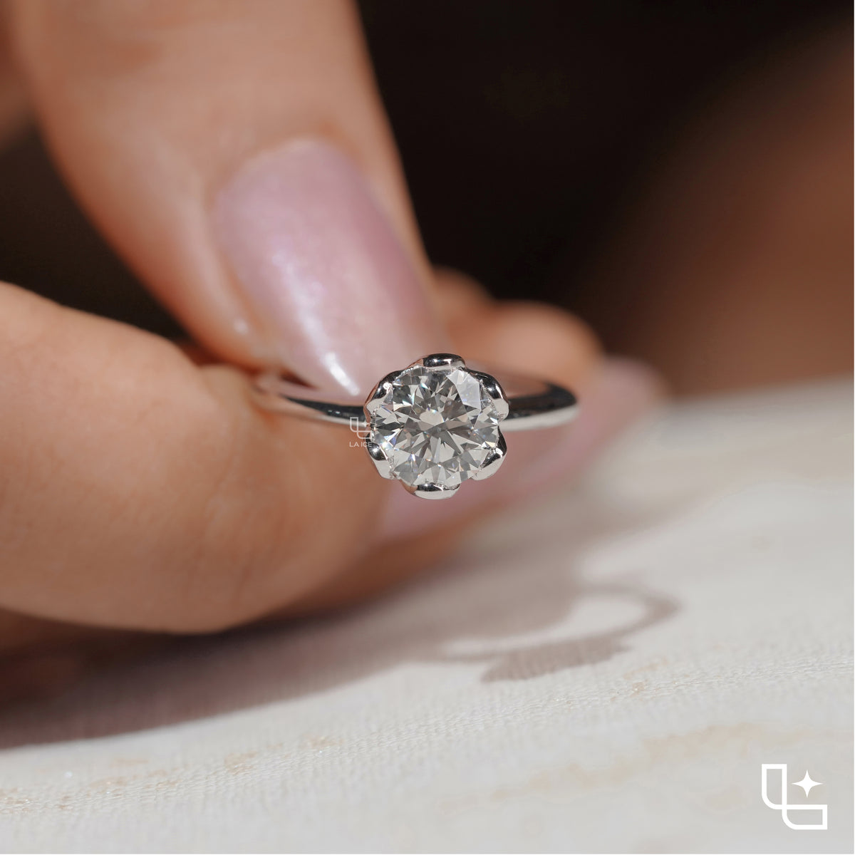 Elegant Round Solitaire Engagement Ring with Timeless Classic Design