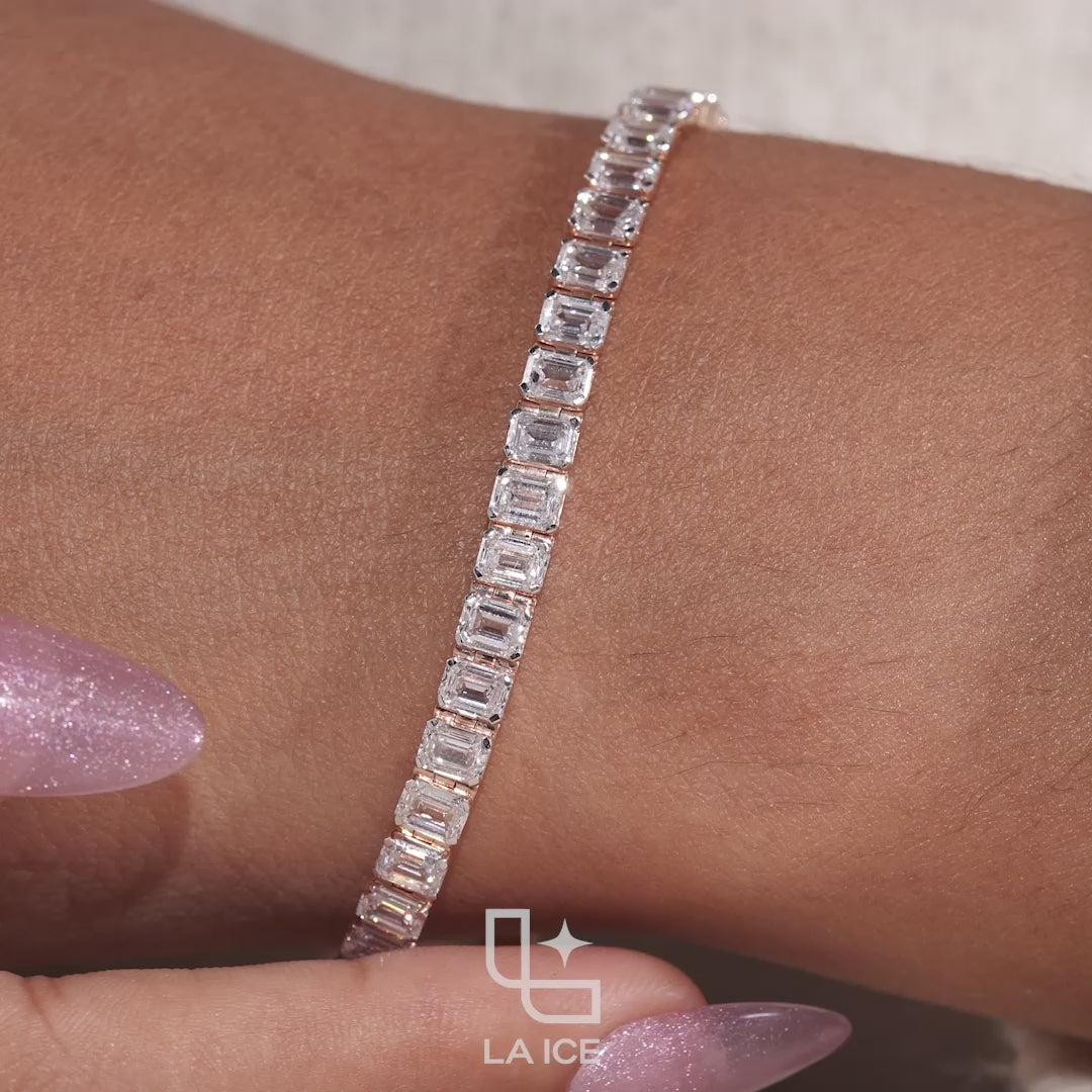 Emerald Cut Tennis Bracelet with Classic Diamond Links, 12 CT Diamond Weight, 16 g Metal Weight